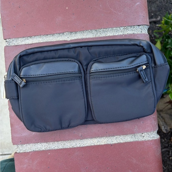 1 Million Elixir Black Pouch - Picture 2 of 5